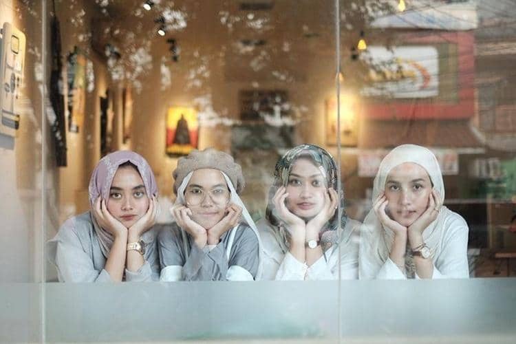 Instagram.com/nabilahatifa