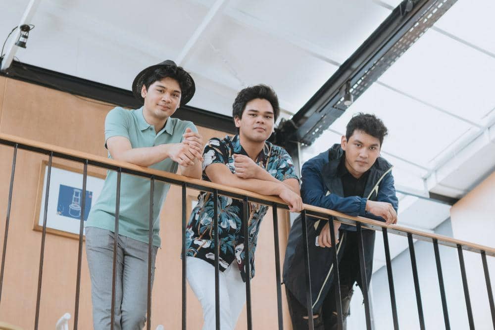 Photographer: Ismail Ibnu Pasha, Stylist: Lindyra Cesara, Makeup Artist: Kay Mori, Outfits and Accessories: H&M, Location: Gordi HQ