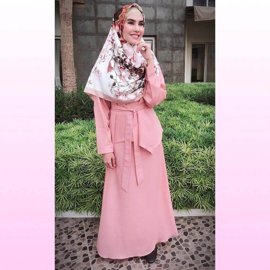 Instagram.com/kartikaputriworld