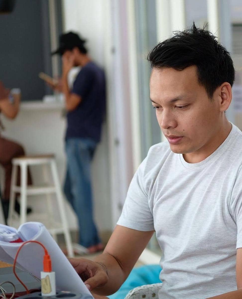 Instagram.com/benjoshua_r