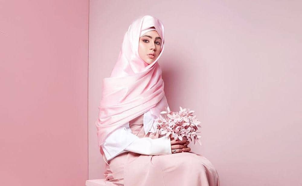 Instagram.com/kartikaputriworld, Mario Photography