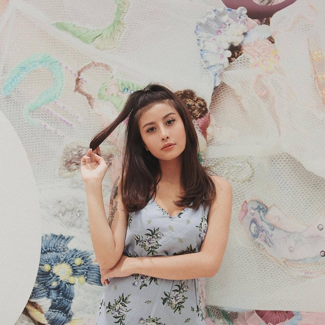 Instagram.com/Awkarin