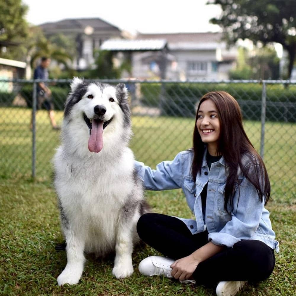 Instagram.com/mawar_eva