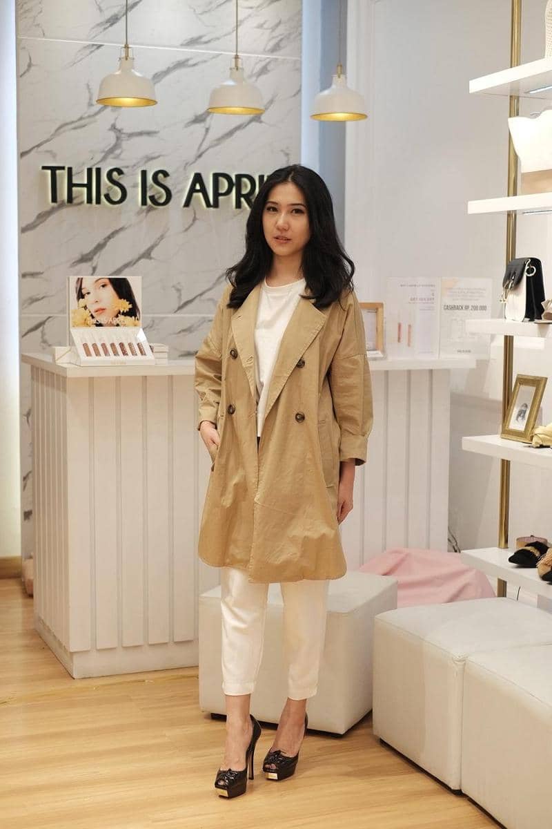 Popbela.com/thisisapril