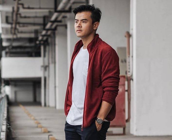 Berawal Jadi Model Ternyata Begini Jenjang Karier Dion Wiyoko
