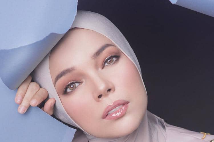 Instagram.com/@dewisandra/@riomotret