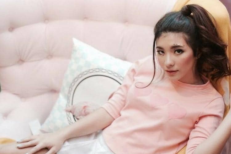 Instagram.com/@sharazaaa