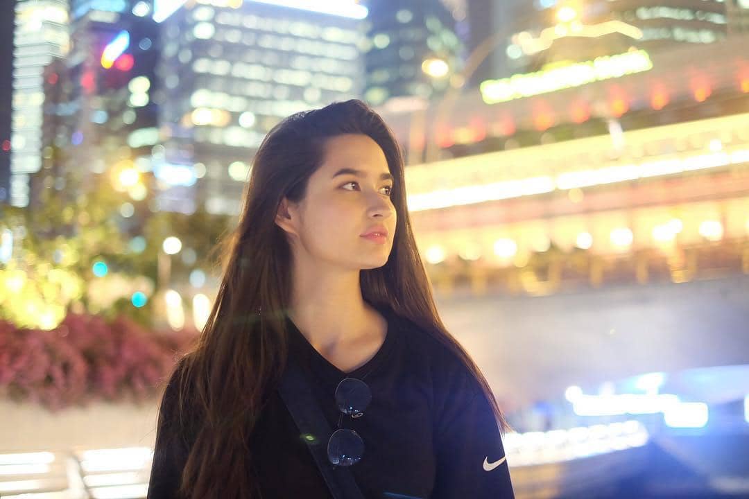 Instagram.com/Stephaniepoetri