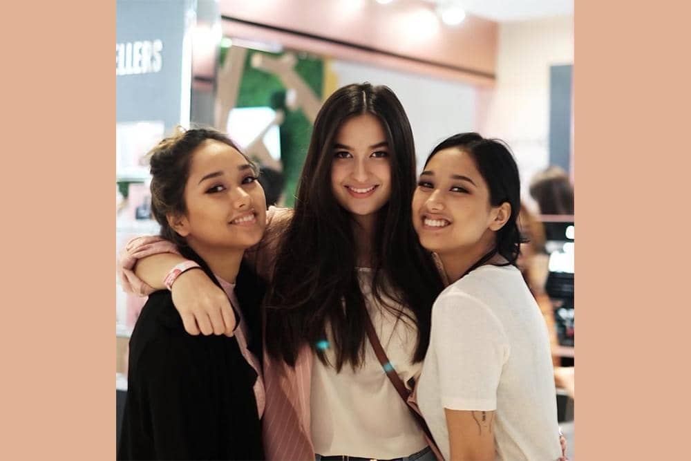 Instagram.com/stephaniepoetri