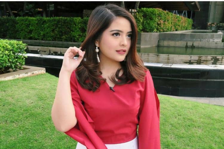 Instagram.com/@tasyakamila/