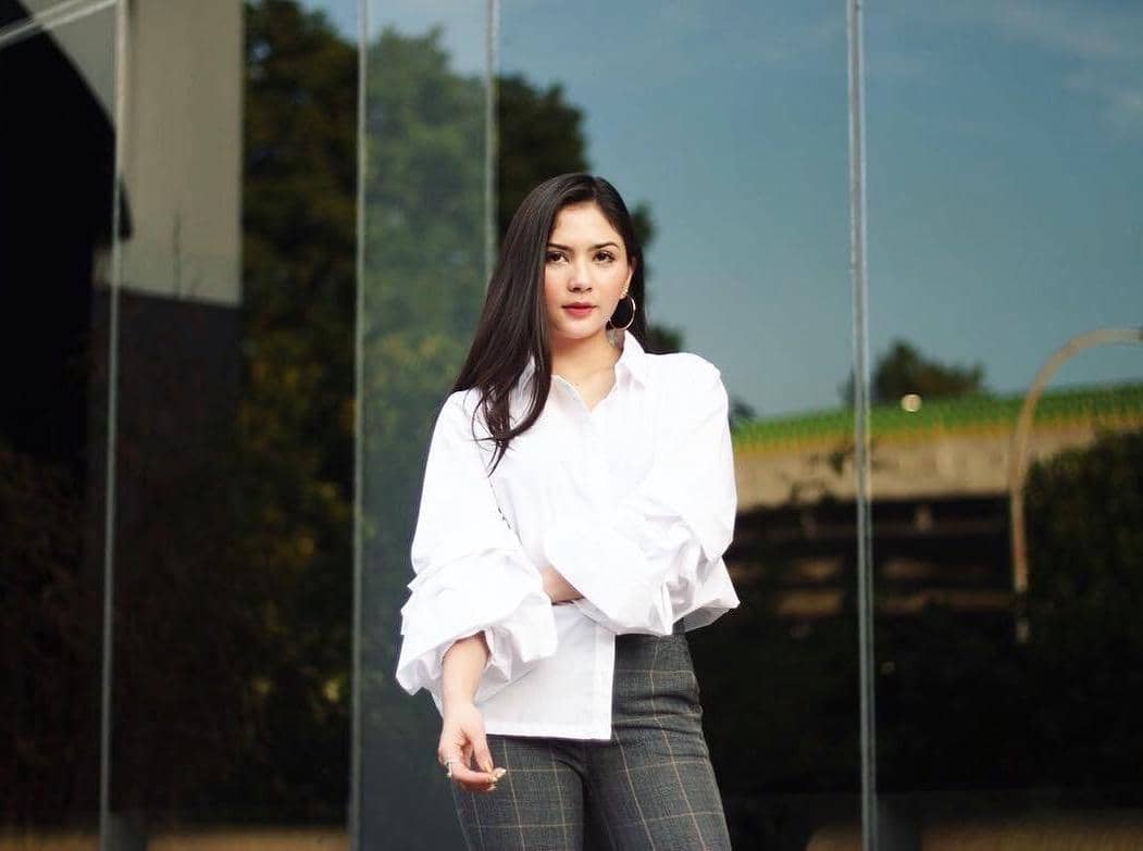 Ini Tips Tampil Manis dan Modis a la Jessica Mila