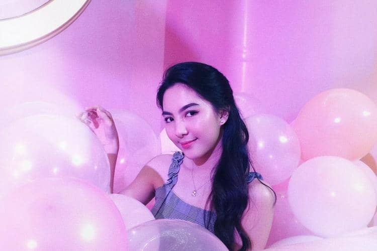 Instagram.com/@deviennaaa