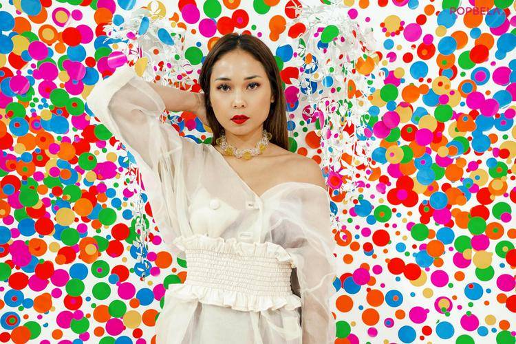Cara Unik Ayla Dimitri dalam Merawat Wajah hingga Makeup yang Jadi Andalannya