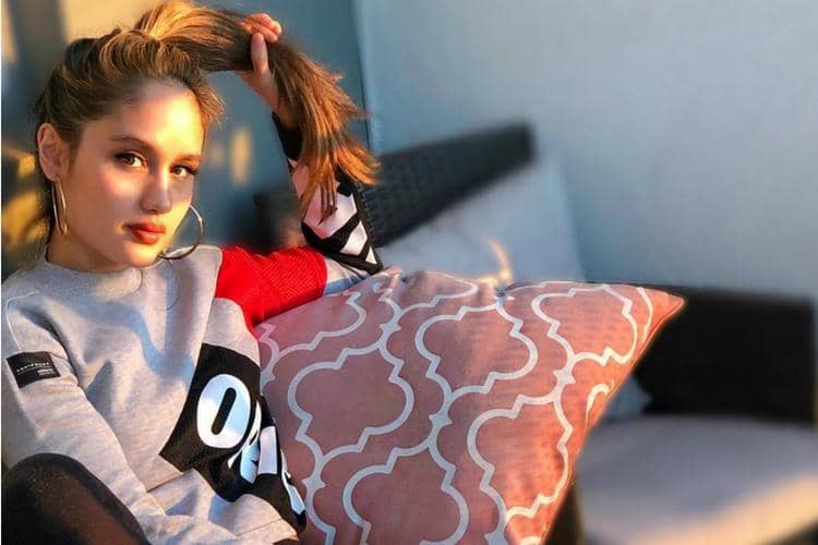 Instagram/claurakiehl