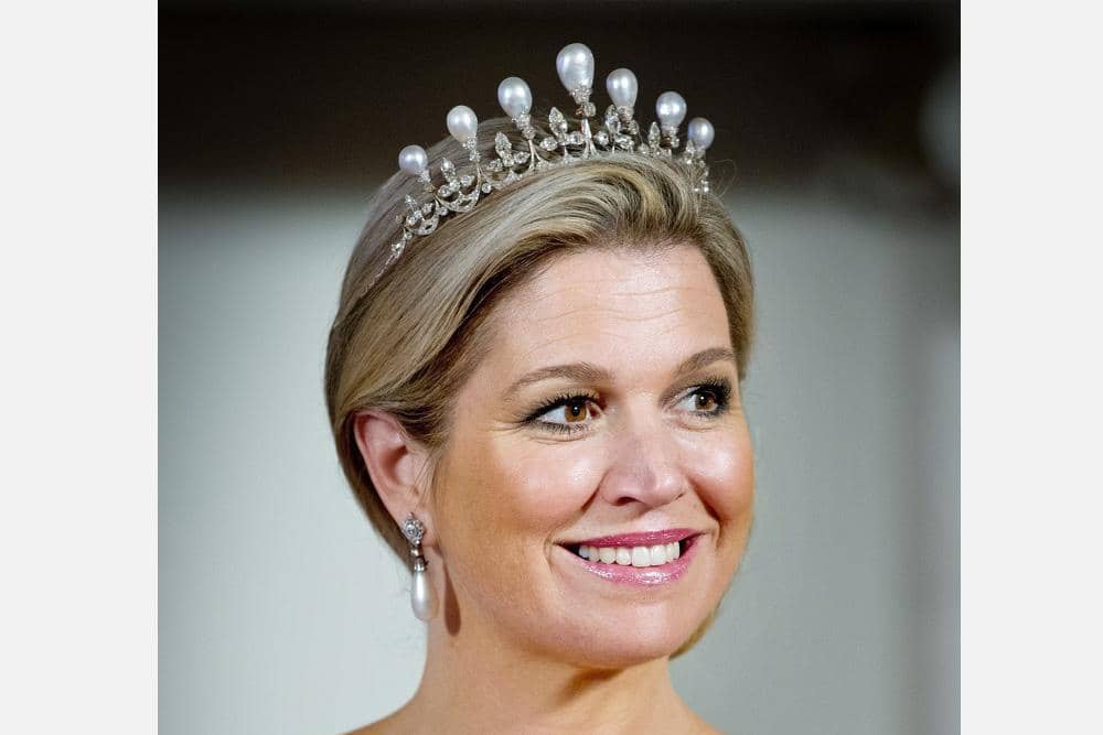 Brightside.me/Abaca/East News