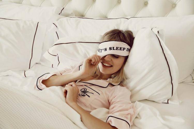 5 Keluhan yang Mungkin Kamu Rasakan Ketika Bangun Tidur