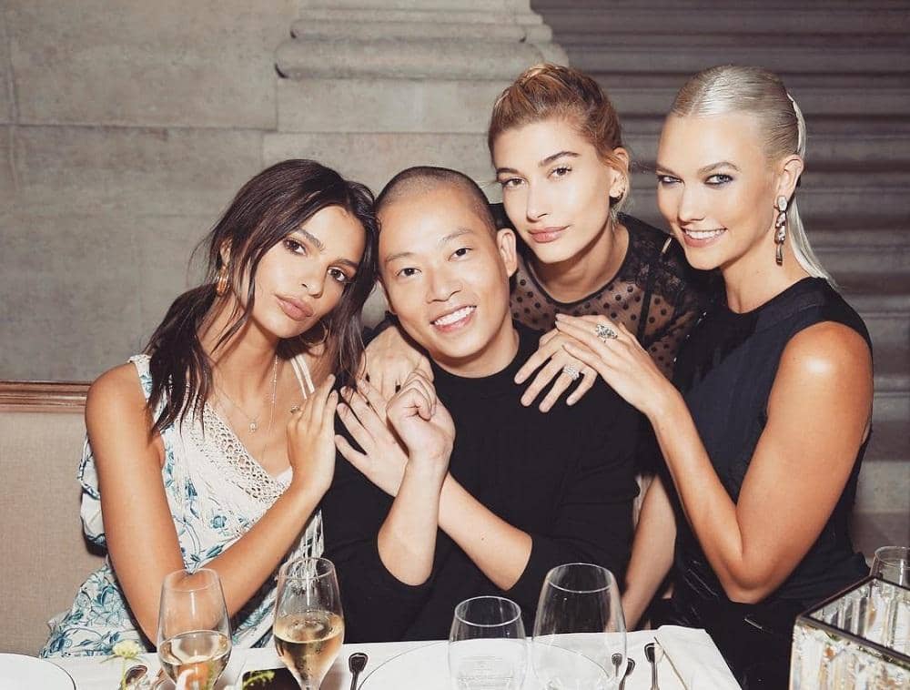 Instagram Hailey Baldwin