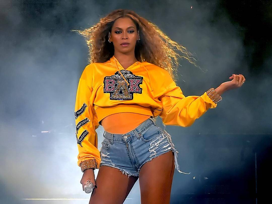 Beyonce x Balmain Luncurkan Koleksi Kapsul Untuk Amal