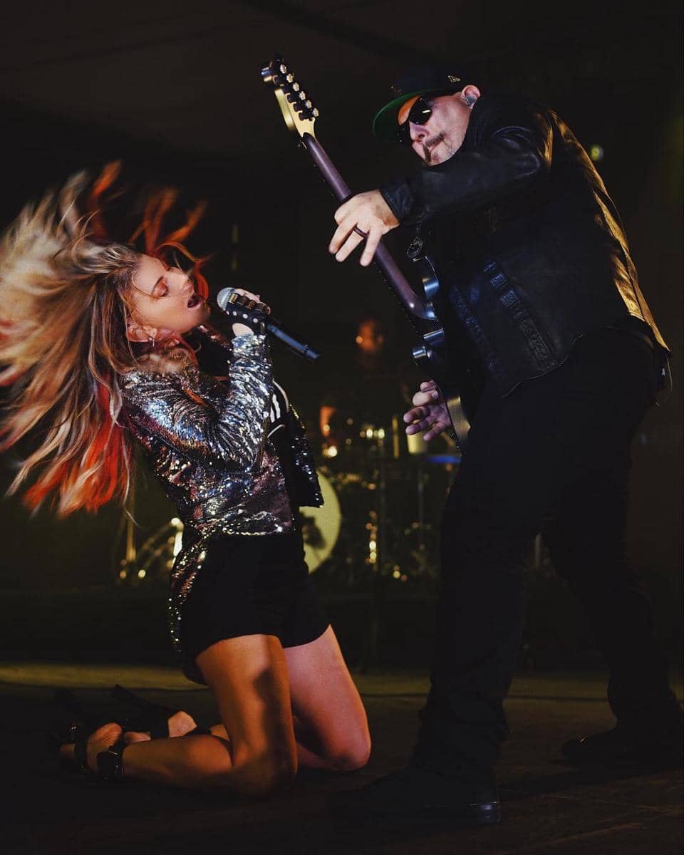 instagram.com/fergie