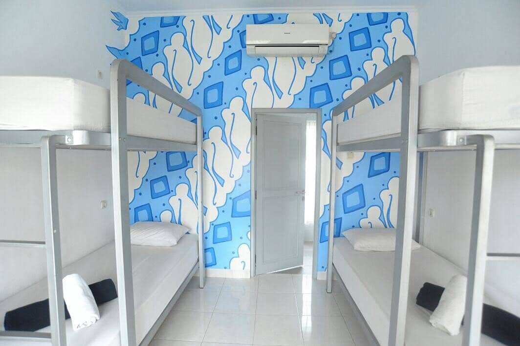 Instagram.com/retrashostel