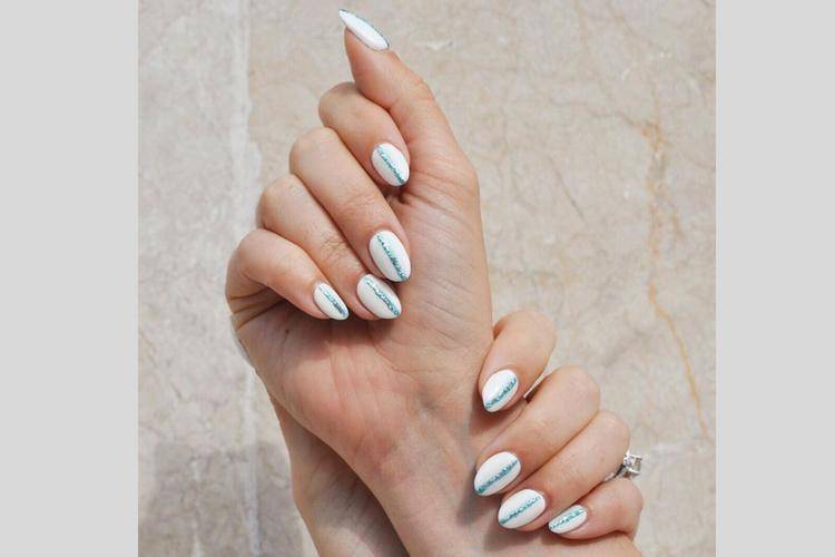 9 Nail Art Simpel untuk Mempercantik Kuku