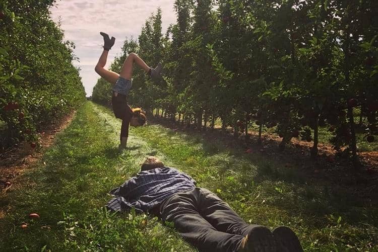 Instagram.com/olivehandstands