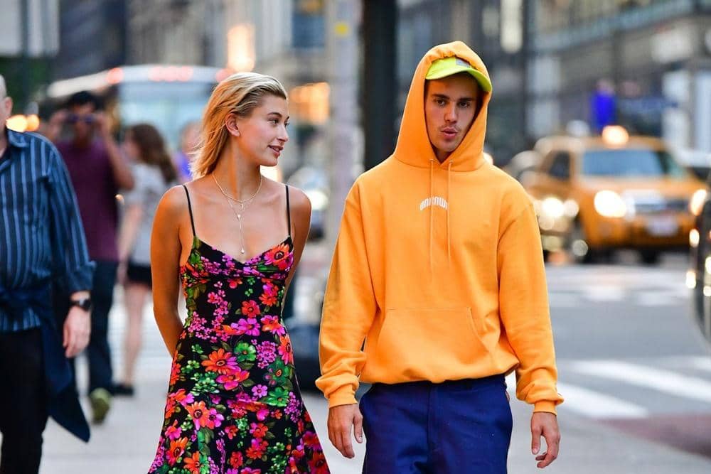 Berurai Air Mata, Justin Bieber Hanya Mau Terbuka pada Hailey Baldwin