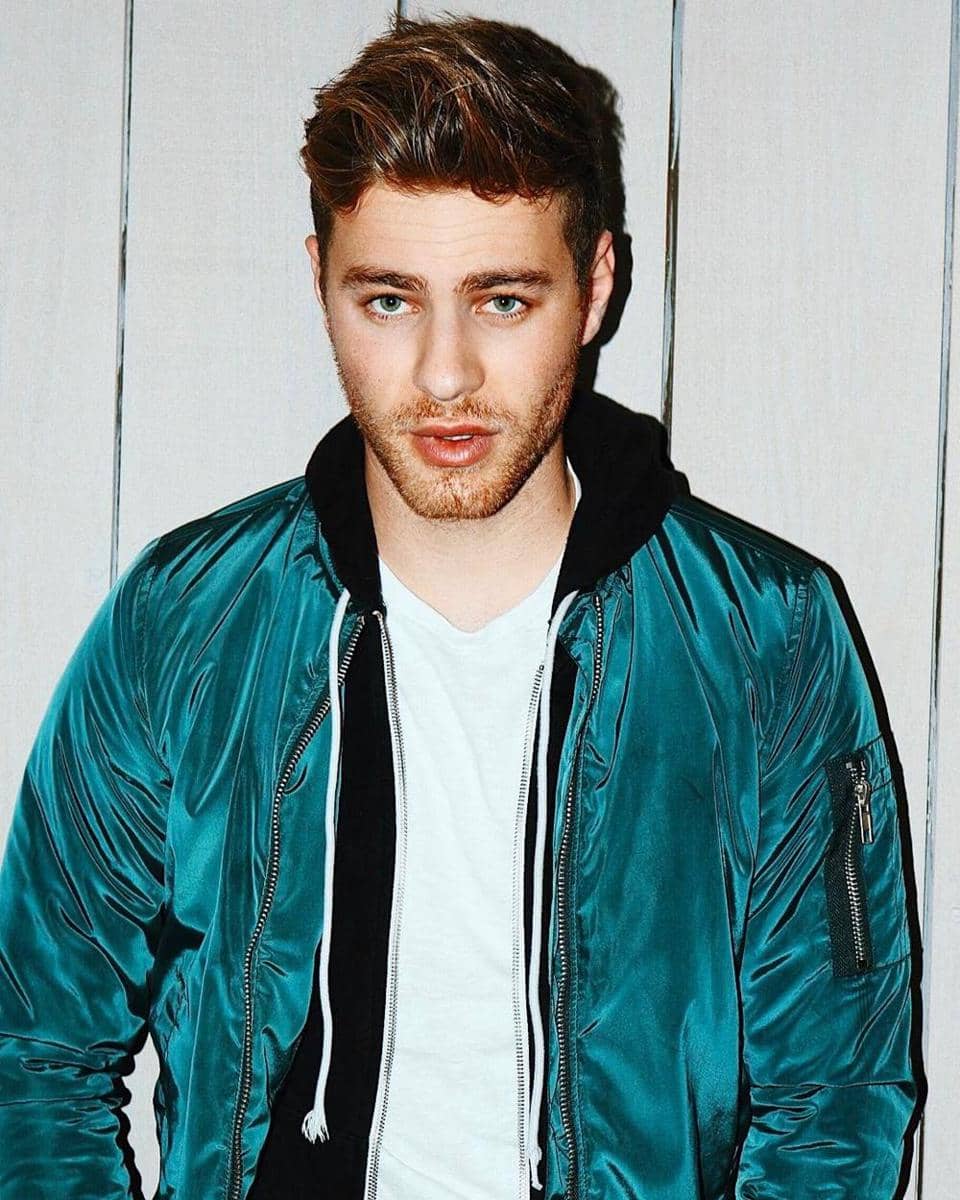 Instagram.com/cameronfuller