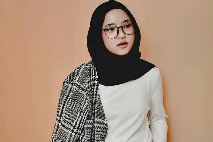 instagram.com/nissa_sabyan