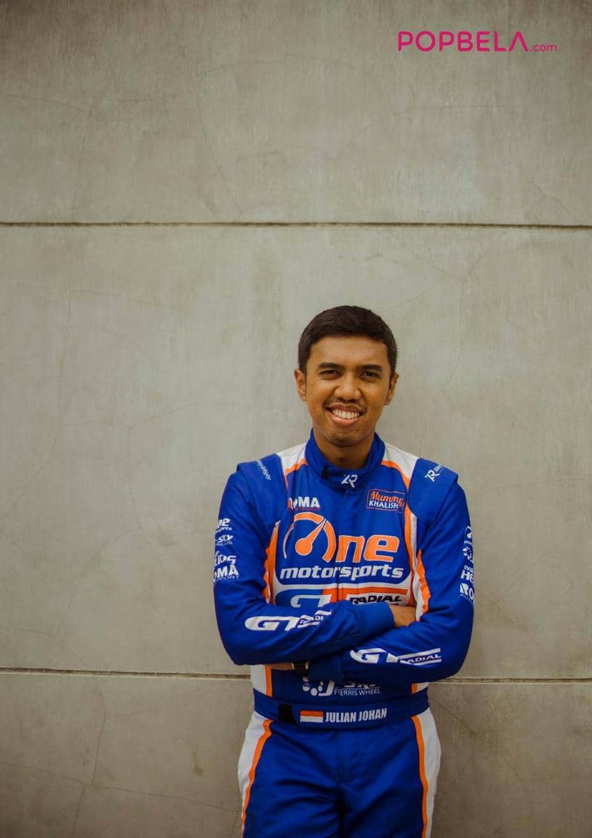 Photographer: Panji Indra, MUA: Jilly Loren, Location: Lapangan Banteng