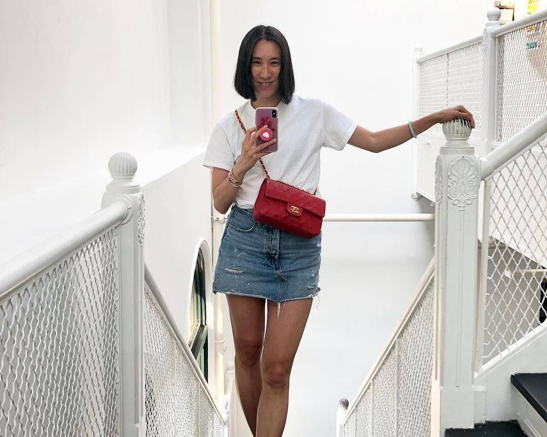 Pilihan Fashion Item yang Pas dipasangkan dengan Kaos Putih