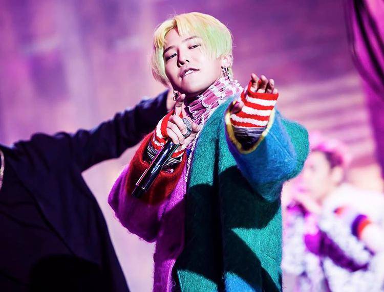 8 Idol K-Pop yang Terkenal dengan Bakatnya sebagai Komposer Lagu