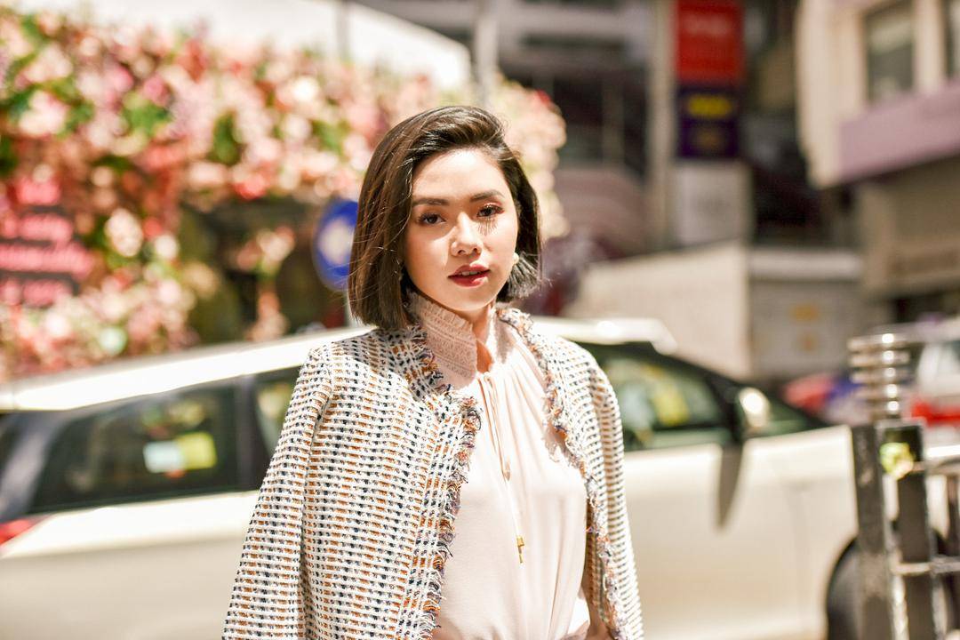 5 Gaya Rambut Chic a la Olivia Lazuardy