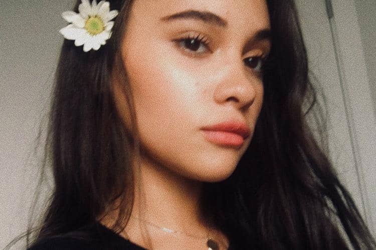 Instagram.com/@auroraribero