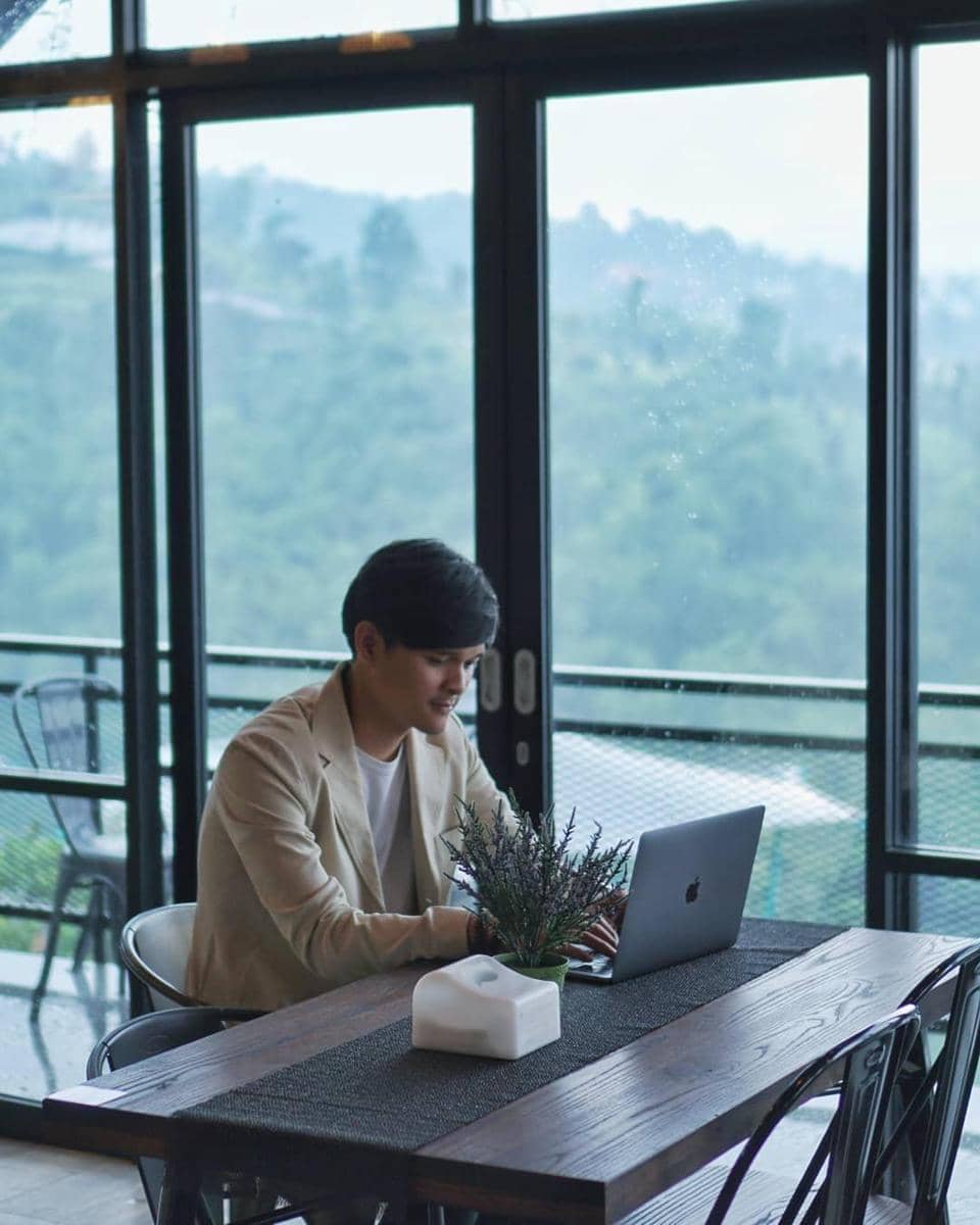 Instagram.com/ananditodwis