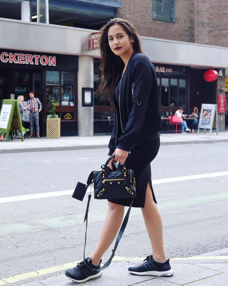 Instagram.com/pevpearce