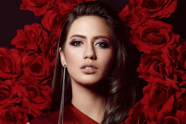 instagram.com/pevpearce