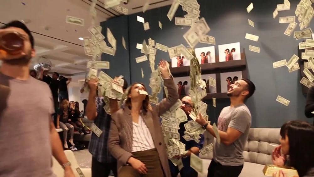 dancingastronaut.com