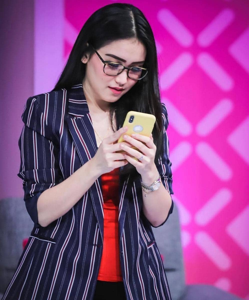 Instagram.com/Ayu Tingting