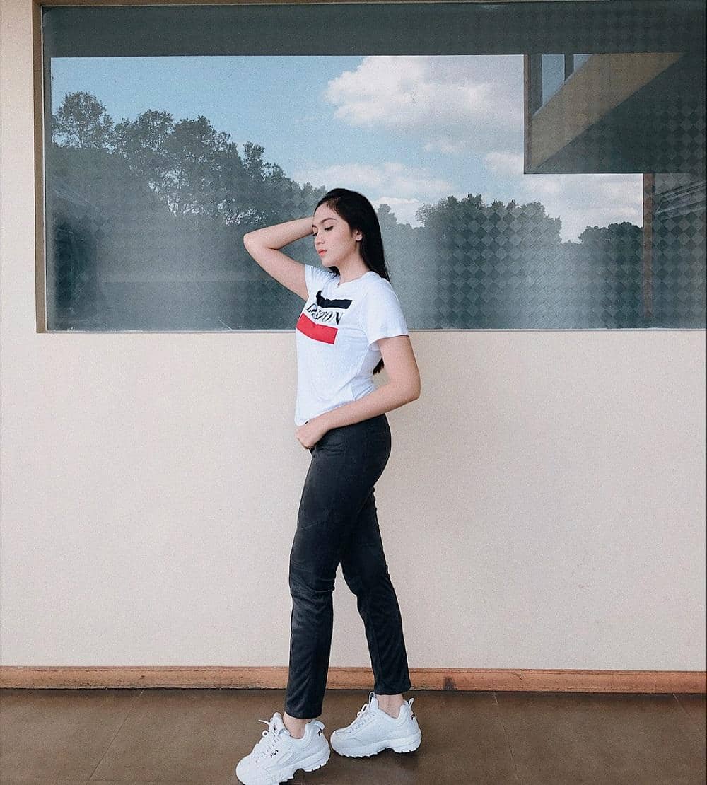 Instagram.com/denirawiraguna