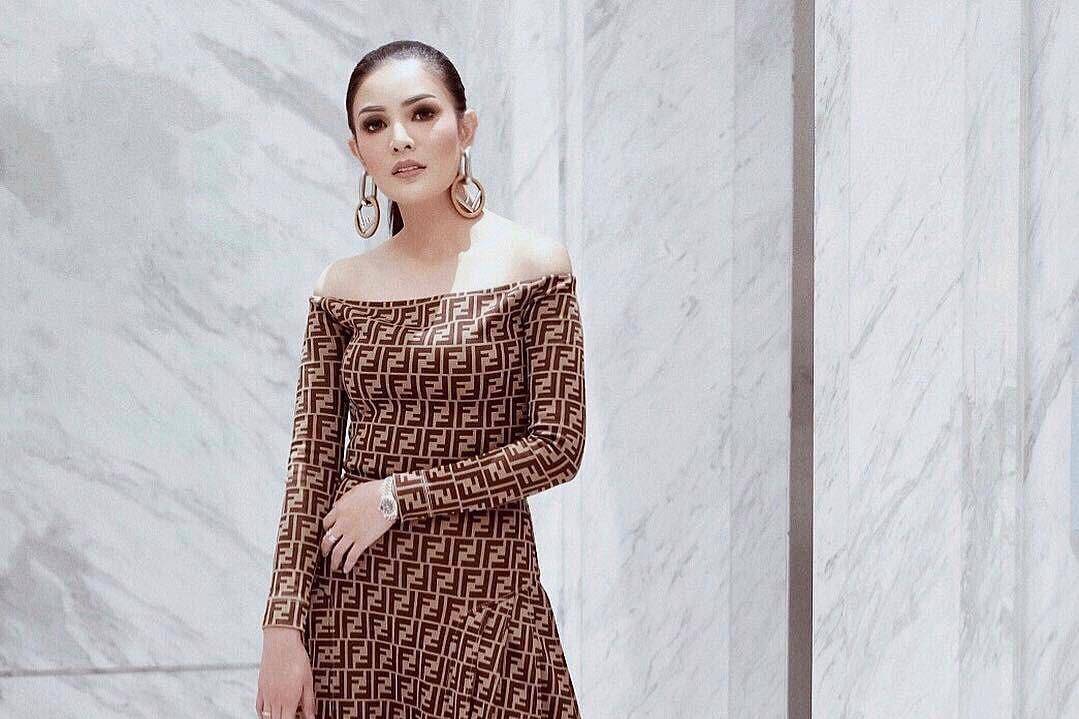 Serba Branded, Intip 5 OOTD Mewah a la Nindy