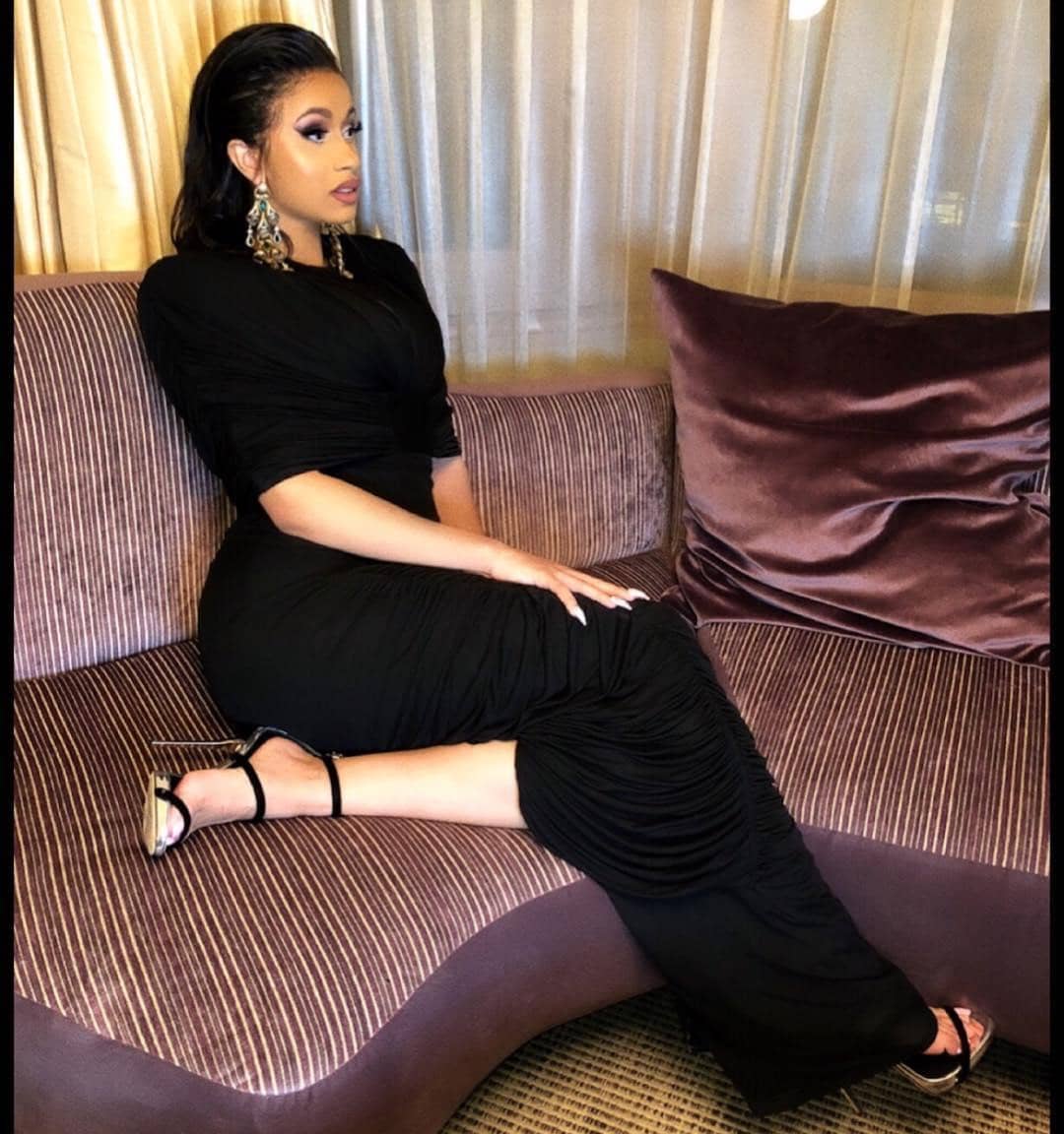 Instagram.com/iamcardib