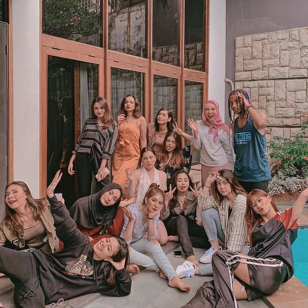 Instagram.com/Awkarin