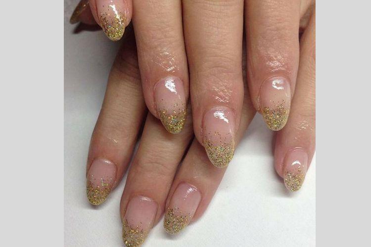 9 Inspirasi Manicure Pernikahan Cantik