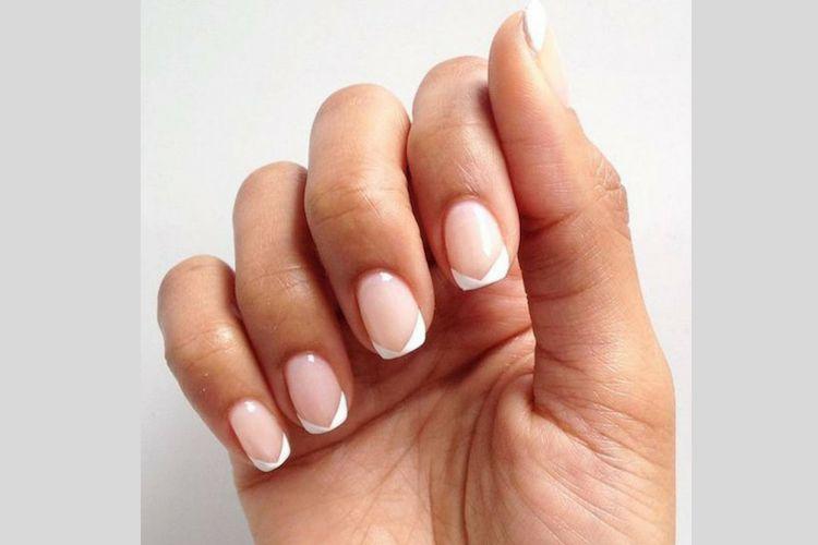 9 Inspirasi Manicure Pernikahan Cantik