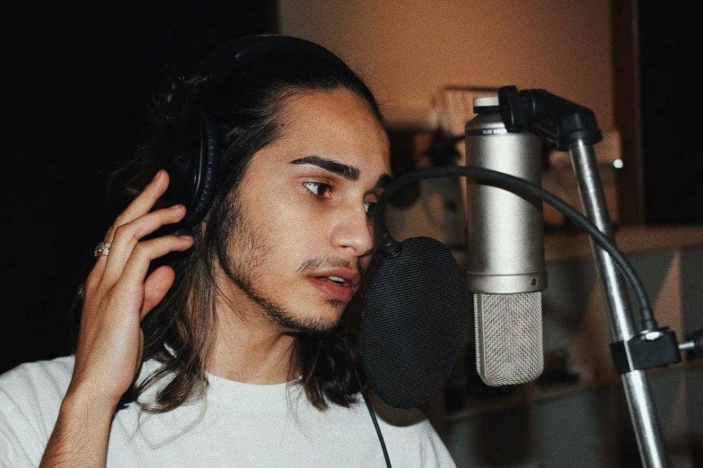 instagram.com/isaiahmusicofficial