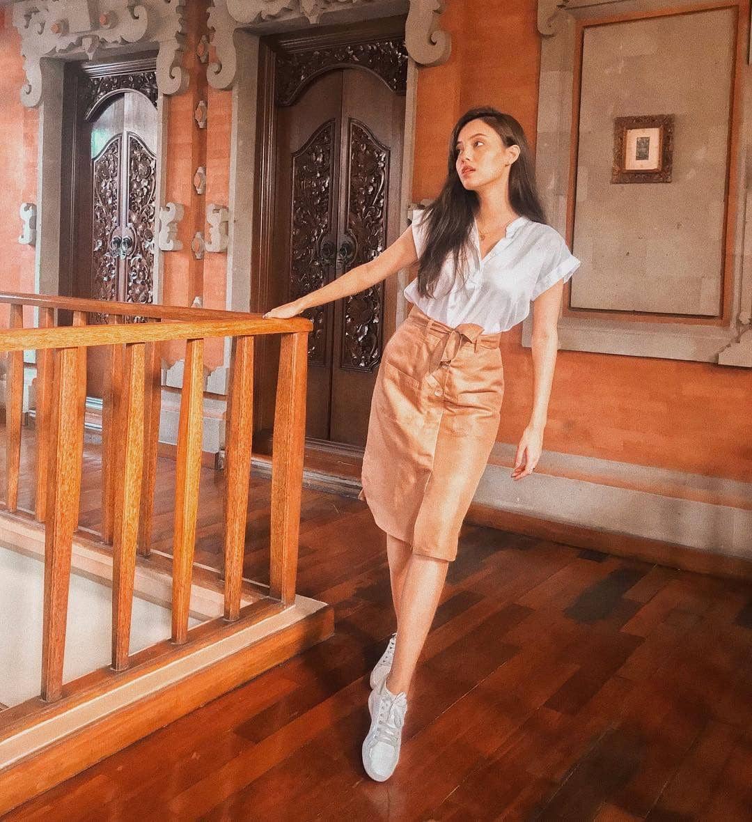 Instagram.com/Anggika Bolsterli