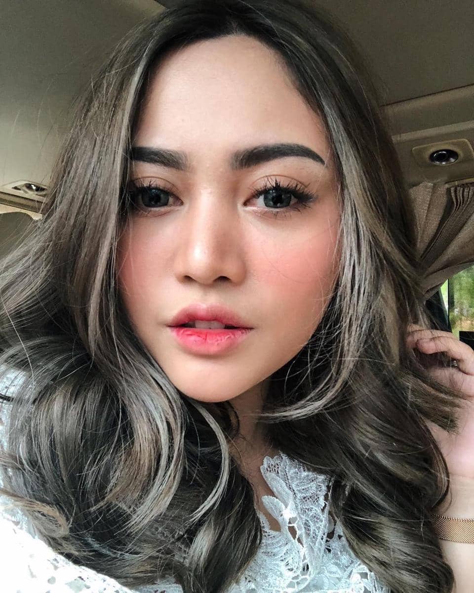 Instagram.com/rachelvennya