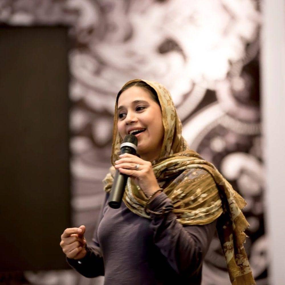 Instagram.com/ayukhadijahazhari