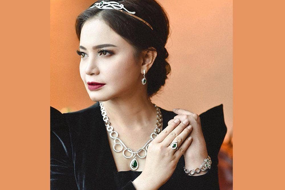 Instagram.com/itsrossa910, agrasuseno